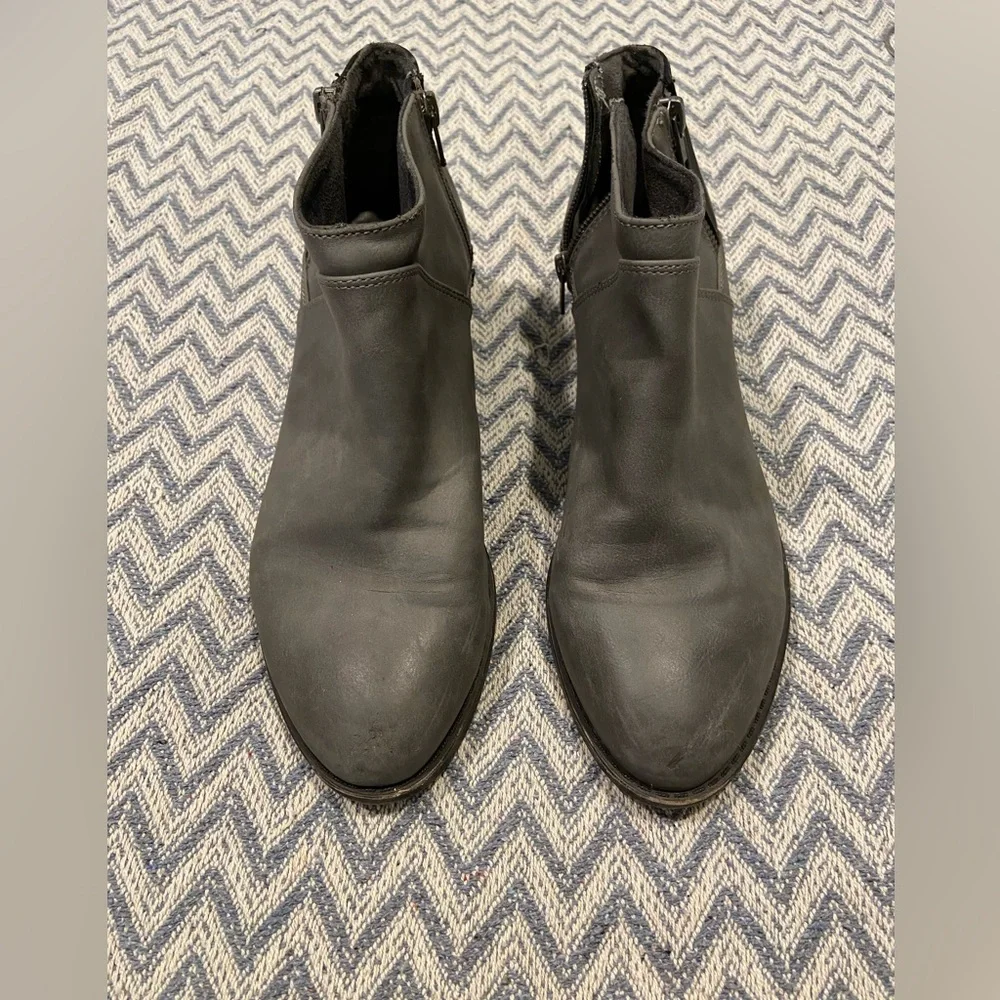 BC Footwear Union Bootie – Gray Ankle Boots – Size 9.5